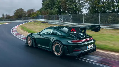 Porsche 911 GT3 RS recebe Manthey Kit com foco em desempenho de pista