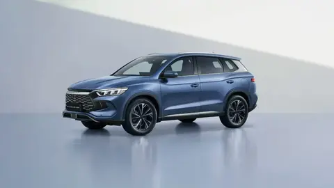 BYD Sealion 05 DM-i estreia na China com até 305 km elétricos no ciclo CLTC