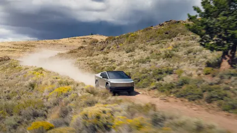 Tesla anuncia novo recall para o Cybertruck nos Estados Unidos