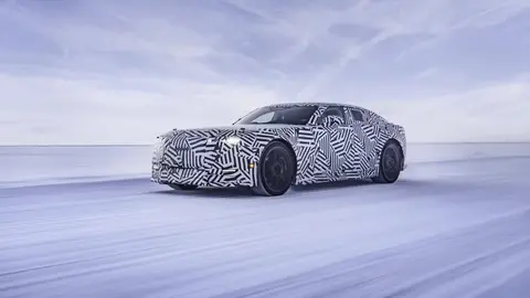 GT elétrico da Jaguar terá três motores e mais de 1.000 PS; estreia será em setembro