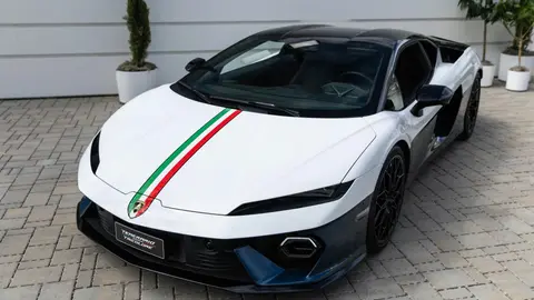 Lamborghini Temerario Tricolore dá identidade italiana ao híbrido de 920 cv