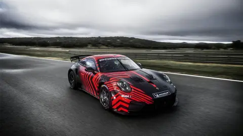 Porsche 911 GT4 R estreia como novo GT4 global e leva a base do 911 ao customer racing