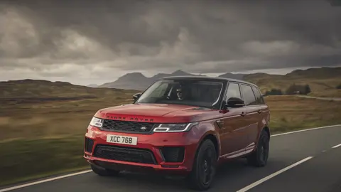 NHTSA investiga 331.559 Range Rover; apuração não é recall de todo o lote
