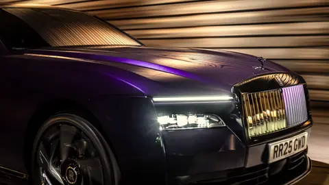 Black Badge Spectre: 659 cv na estreia e 680 cv na Series II