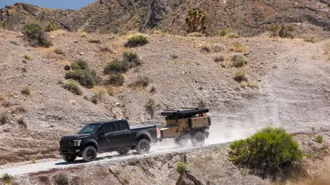 Shelby F-150 Baja Raptor passa de 900 hp com pacote off-road e visual exclusivo